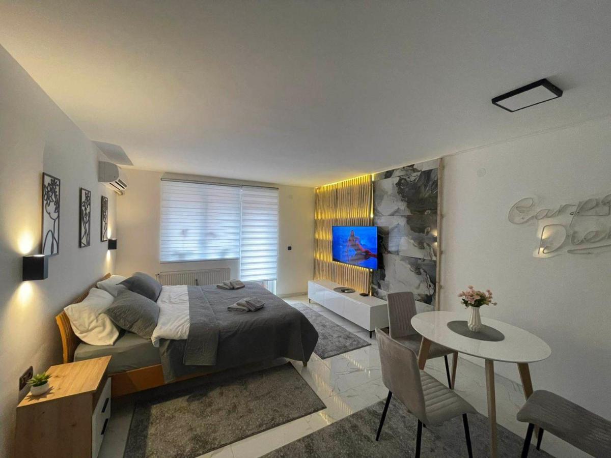 Apartman Afrodita Lux 1 Ni 外观 照片